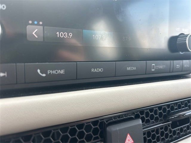 Used 2025 Honda HR-V LX image 13