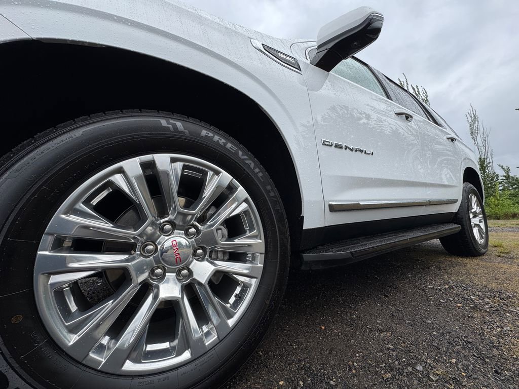 Used 2024 GMC Yukon Denali AWD/4WD image 55