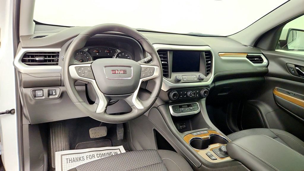 Used 2023 GMC Acadia SLE w/ Driver Convenience Package FWD image 12