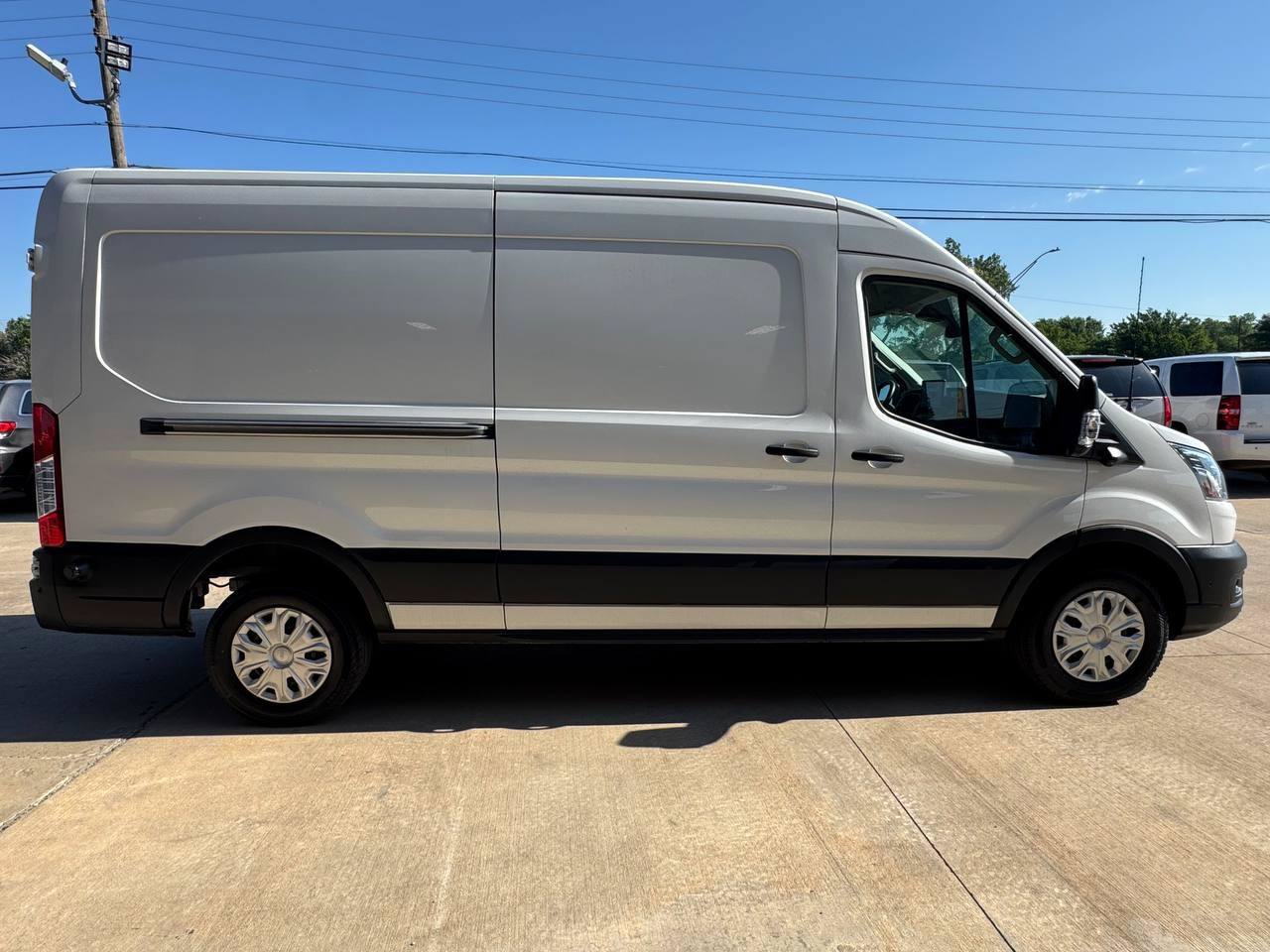 Used 2022 Ford E-Transit Medium Roof w/ Load Area Protection Package RWD image 8