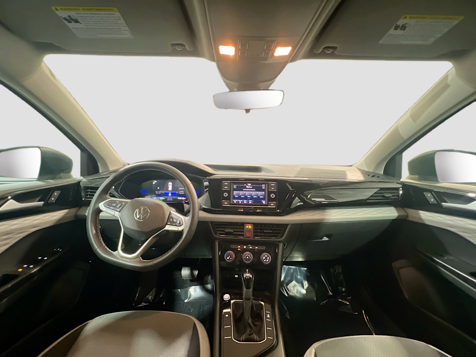 Used 2024 Volkswagen Taos S FWD image 15