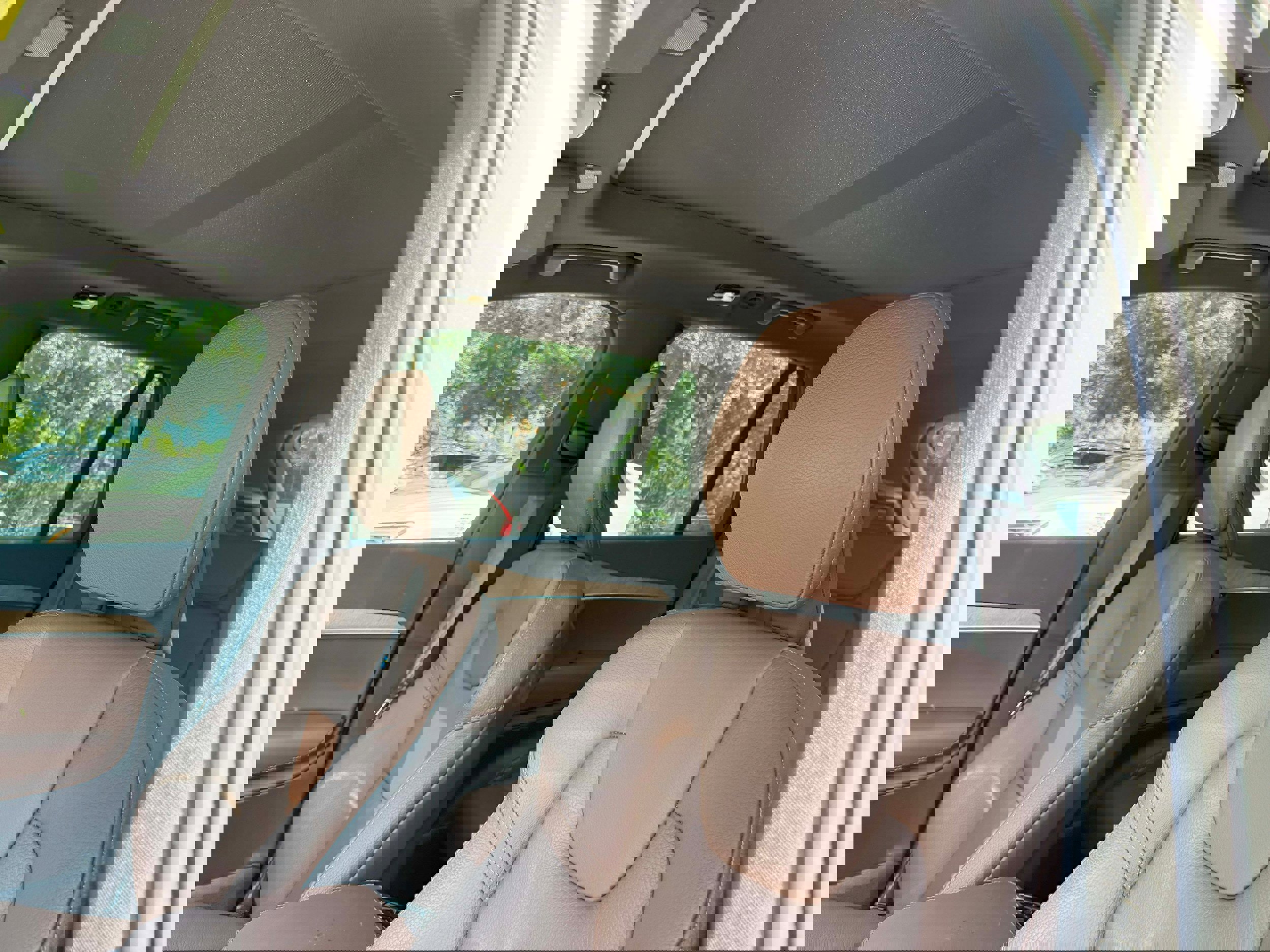 Certified 2025 Volvo XC90 T8 Plus w/ Protection Package Premier image 12