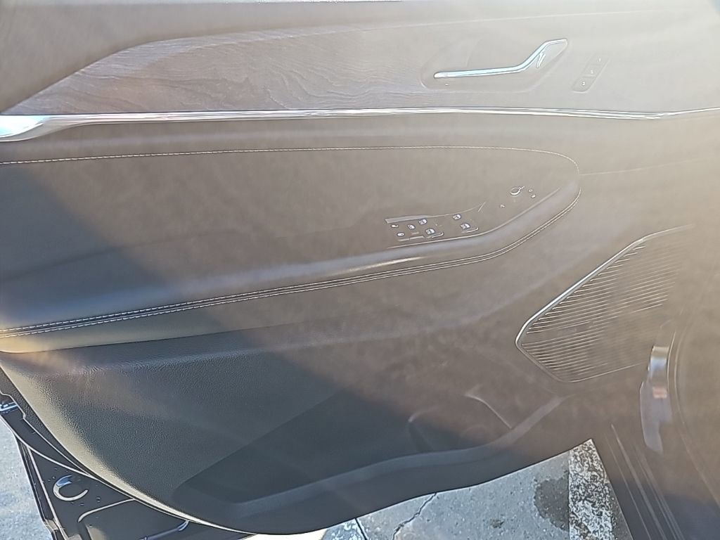 Used 2024 Jeep Grand Cherokee Overland image 16