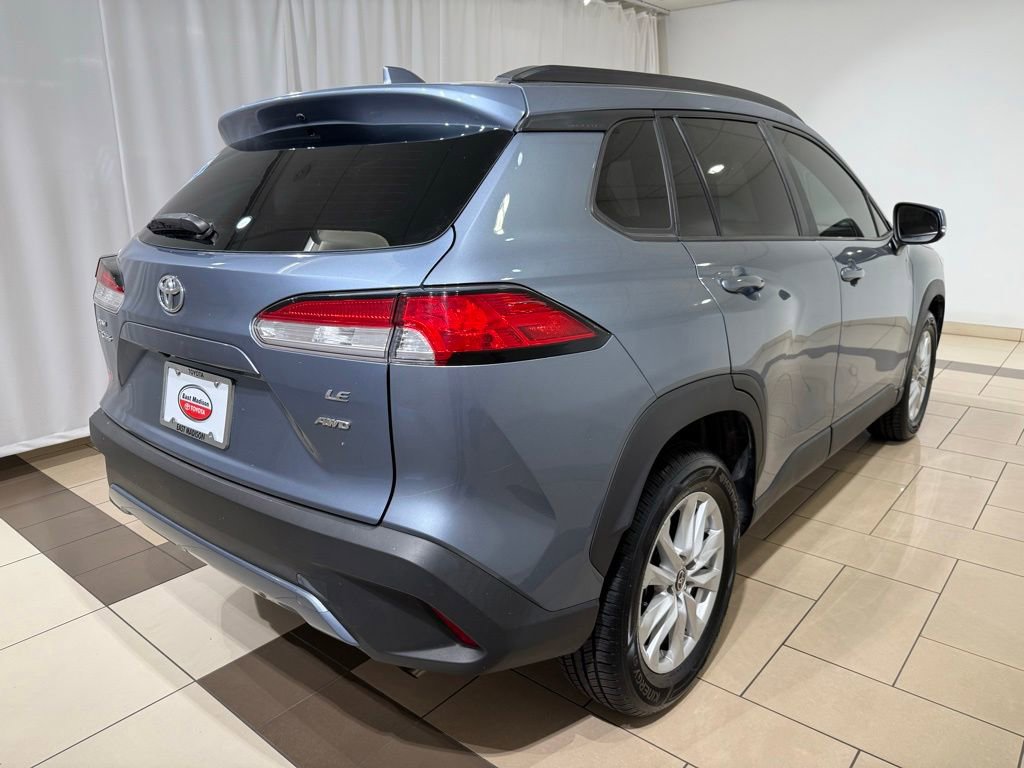 Certified 2023 Toyota Corolla Cross LE AWD/4WD image 5