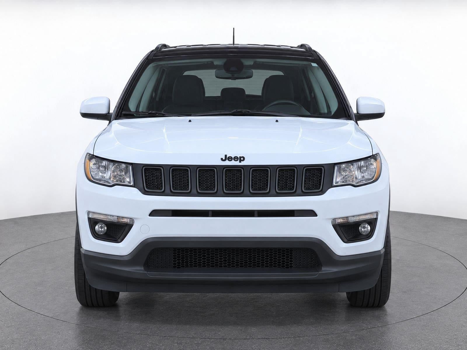 Used 2019 Jeep Compass Latitude FWD image 5