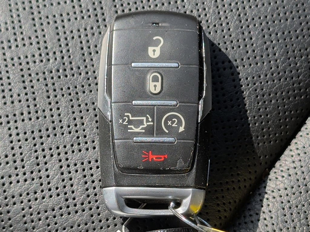 Used 2019 RAM 1500 Laramie w/ Sport Appearance Package AWD/4WD image 39