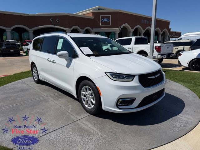 Used 2021 Chrysler Pacifica Touring-L