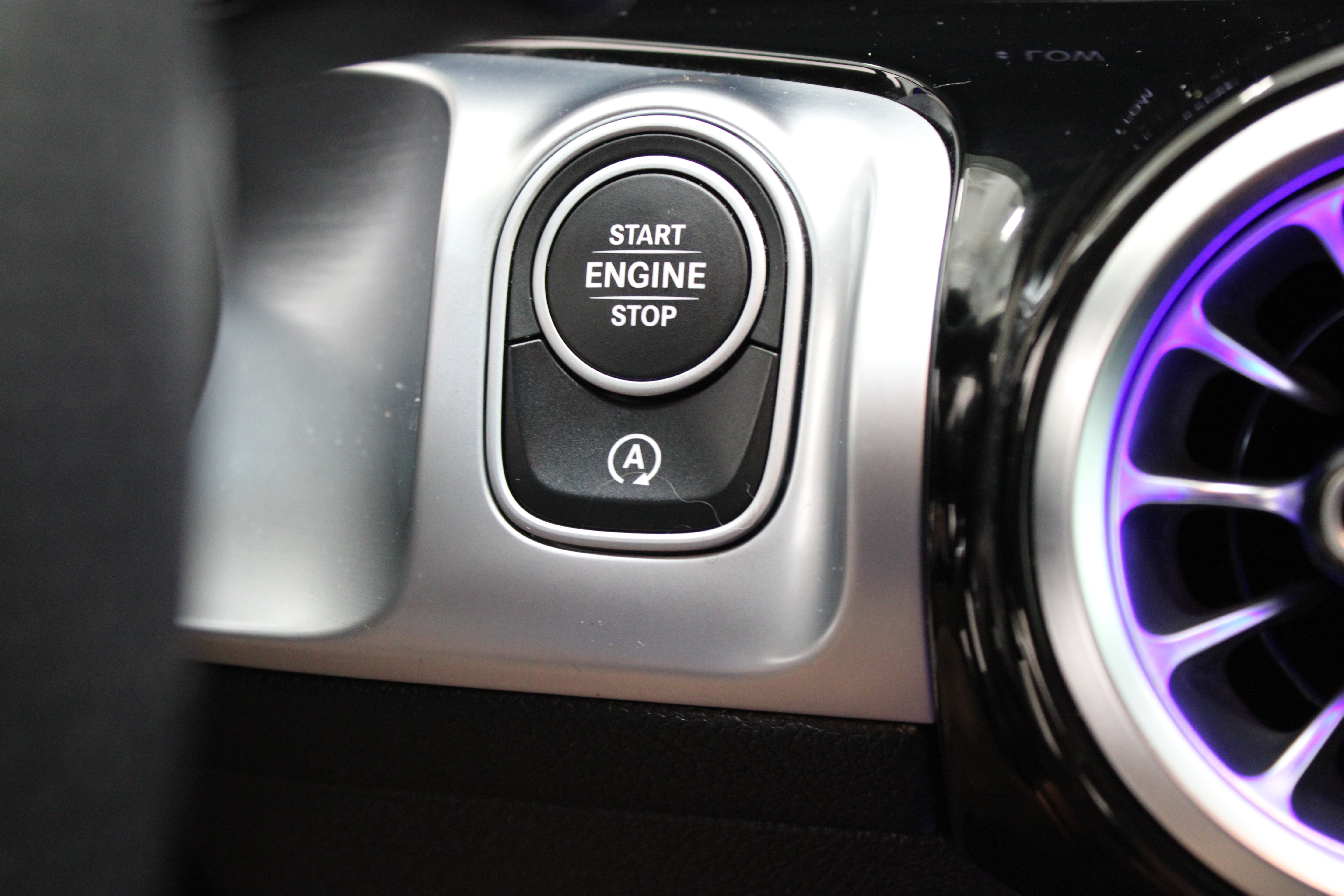 Used 2023 Mercedes-Benz GLB 35 AMG 4MATIC image 17