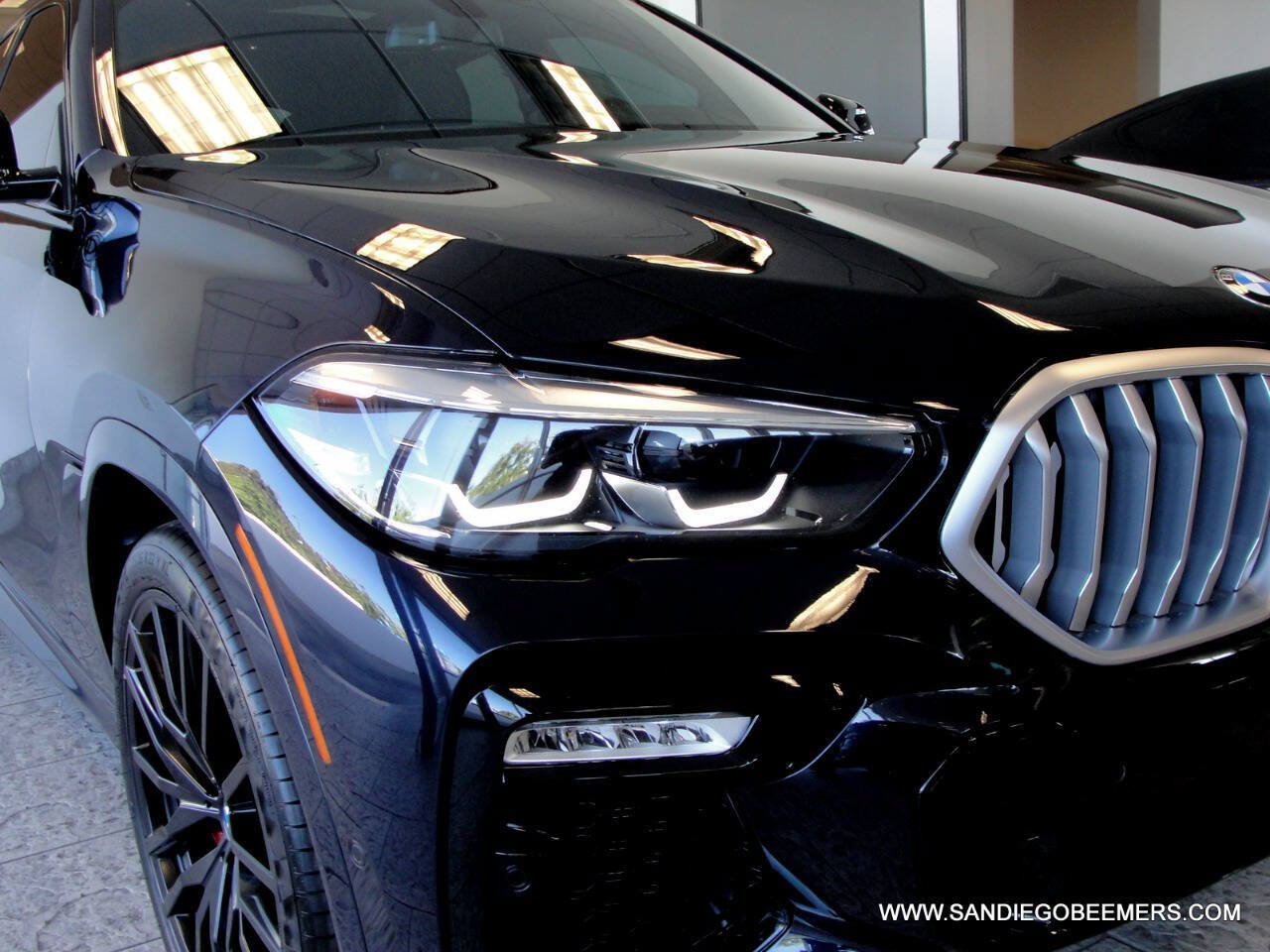 Used 2021 BMW X6 xDrive40i w/ M Sport Package AWD/4WD image 31