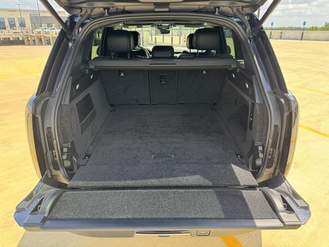 Certified 2025 Land Rover Range Rover SE AWD/4WD image 16