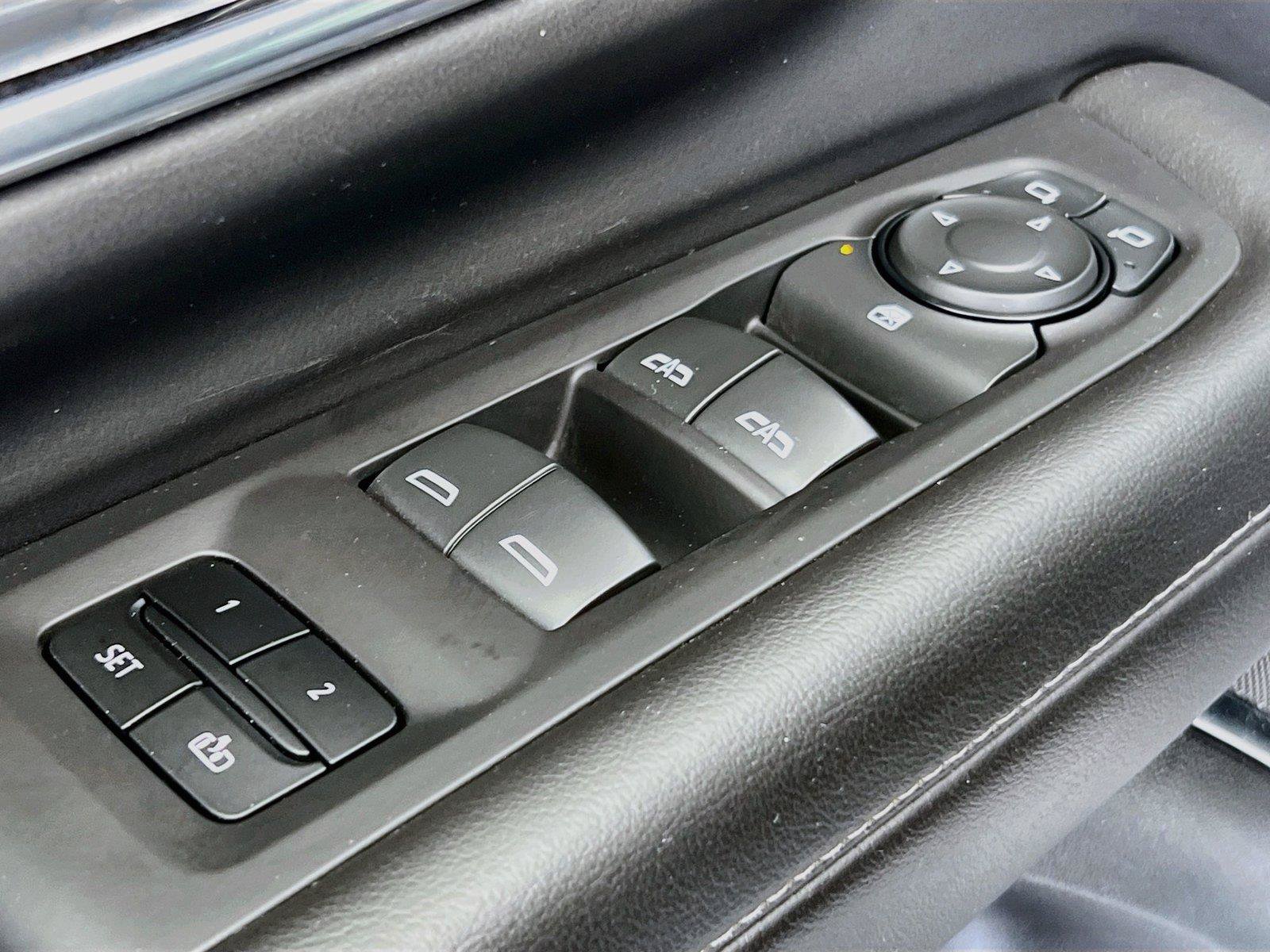 Used 2024 Chevrolet Tahoe LT AWD/4WD image 21