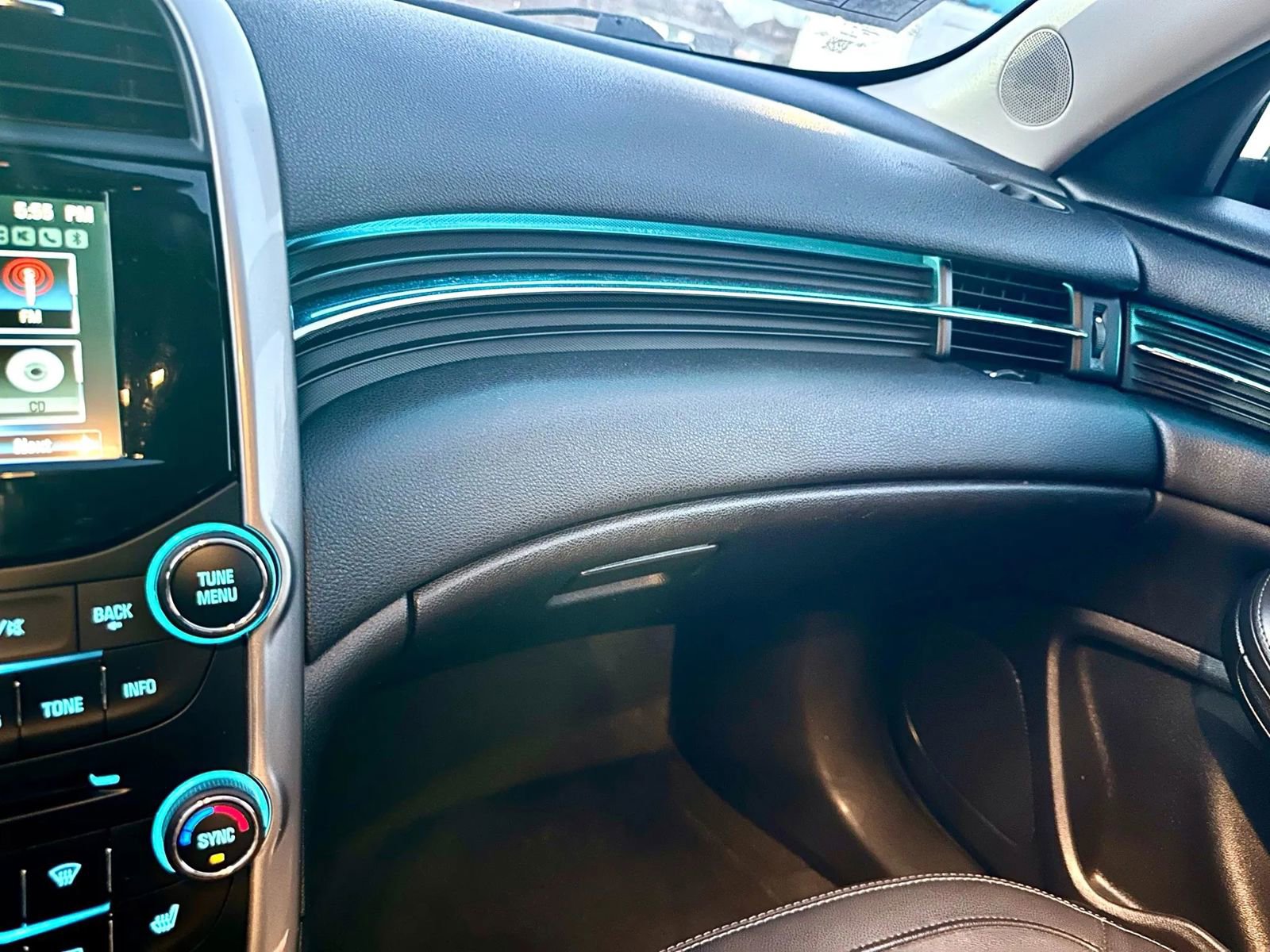 Used 2015 Chevrolet Malibu LTZ image 27