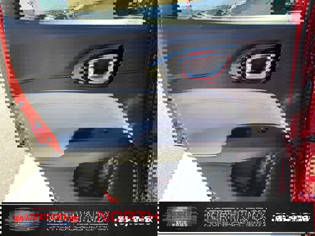 Used 2025 Jeep Compass Limited image 15