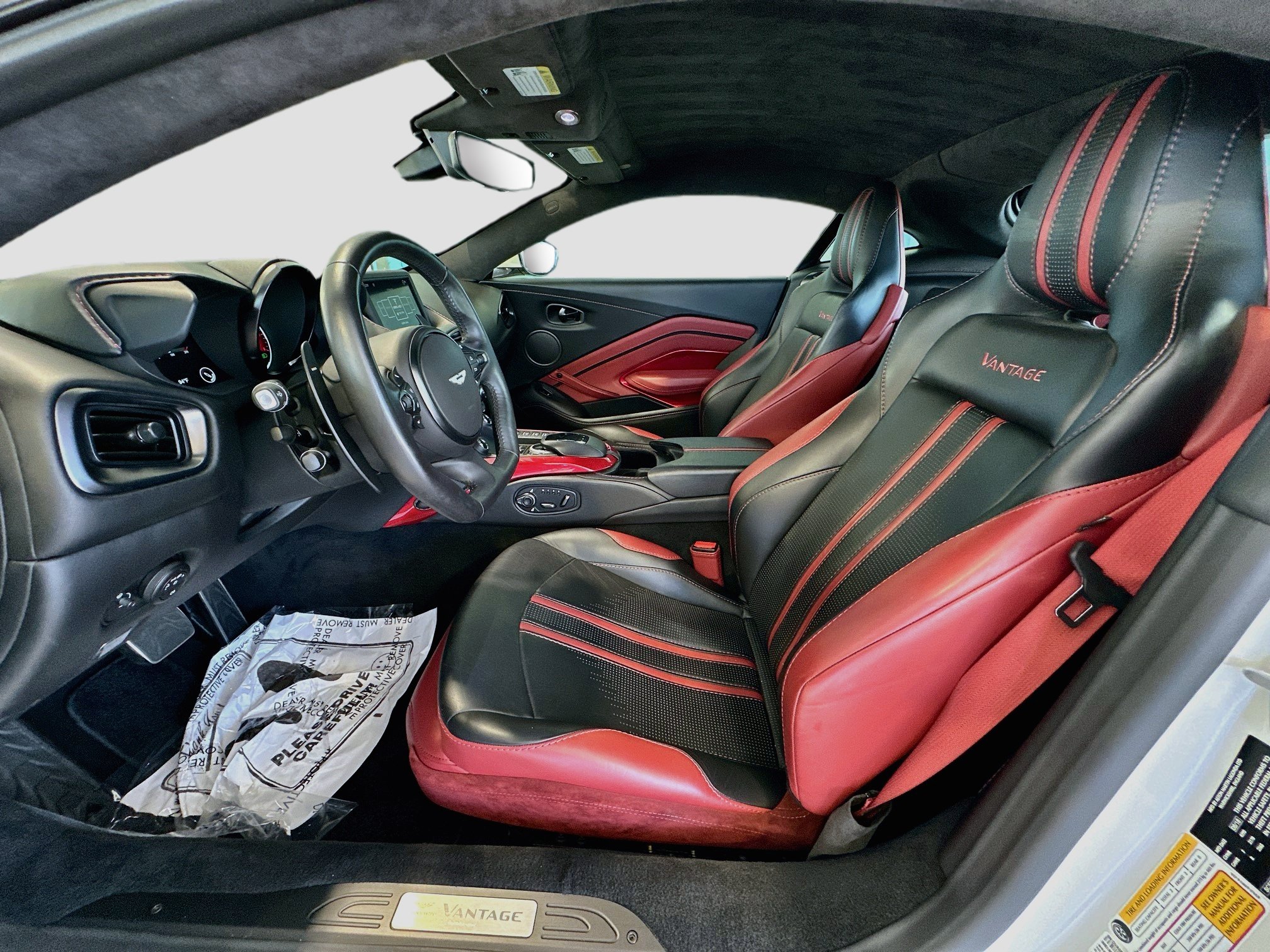Used 2019 Aston Martin V8 Vantage Coupe RWD image 19