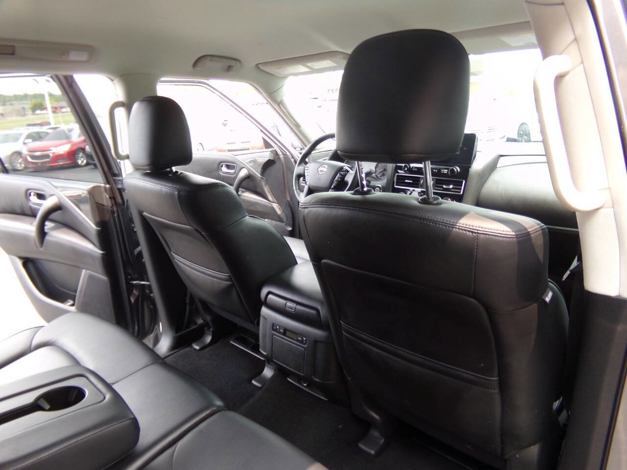 Used 2023 Nissan Armada SV image 40