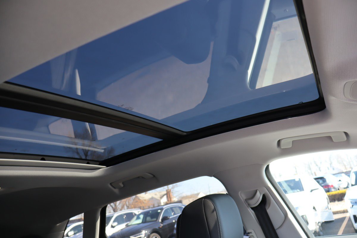 Used 2021 Audi e-tron Premium Plus w/ Premium Plus Package image 14