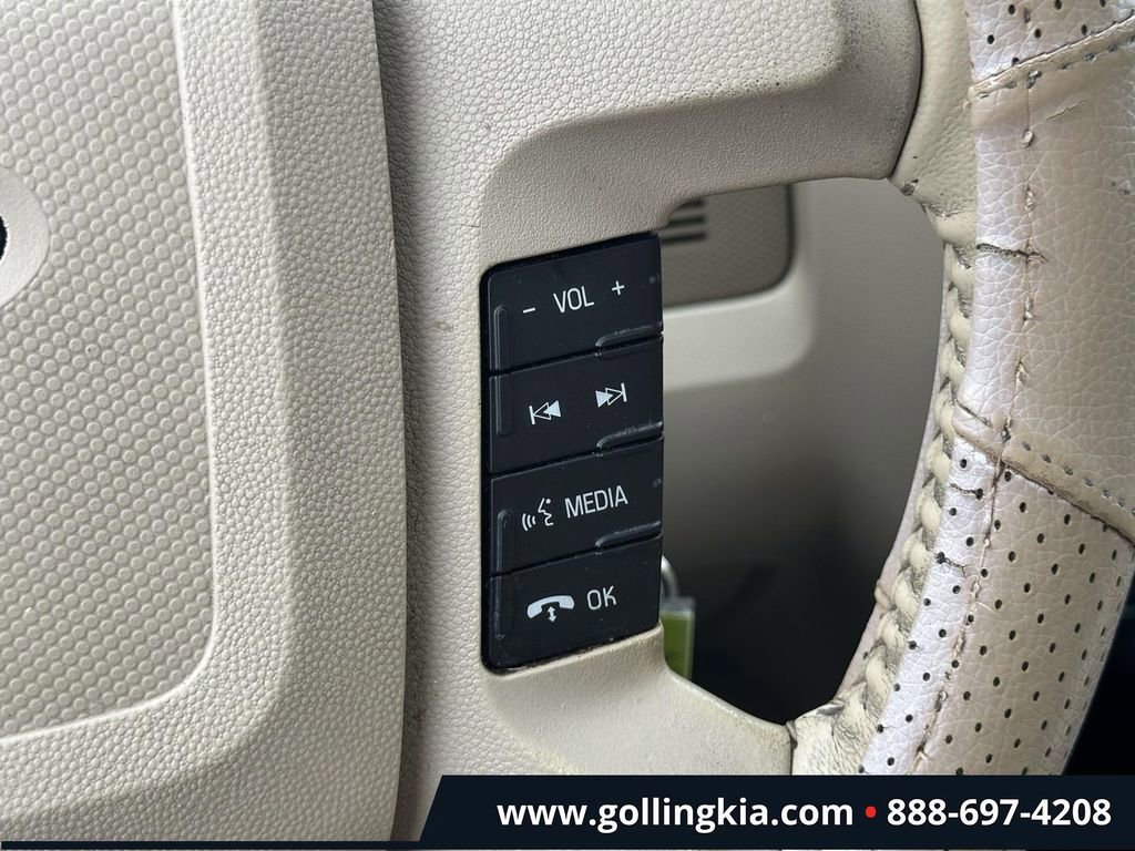 Used 2010 Ford Escape Limited image 26