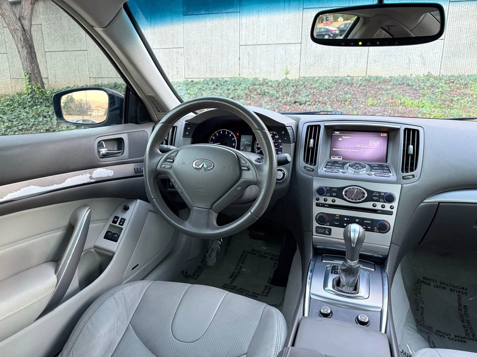 Used 2011 INFINITI G37 Journey w/ Premium Pkg image 20