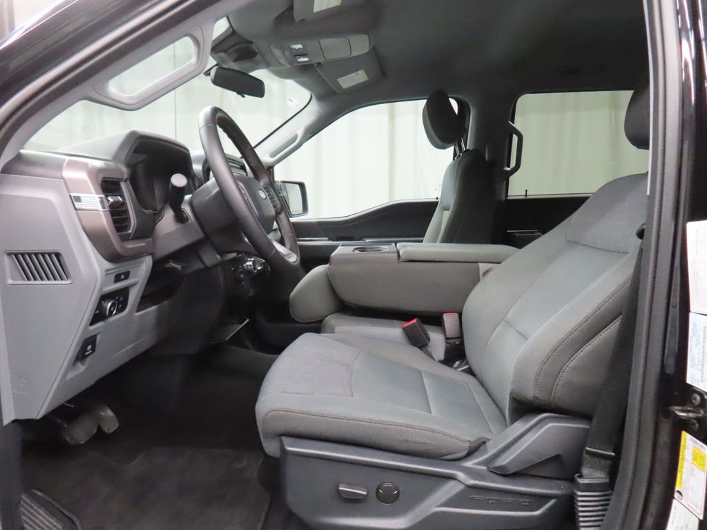 Used 2025 Ford F150 XLT w/ Equipment Group 301A Standard image 13
