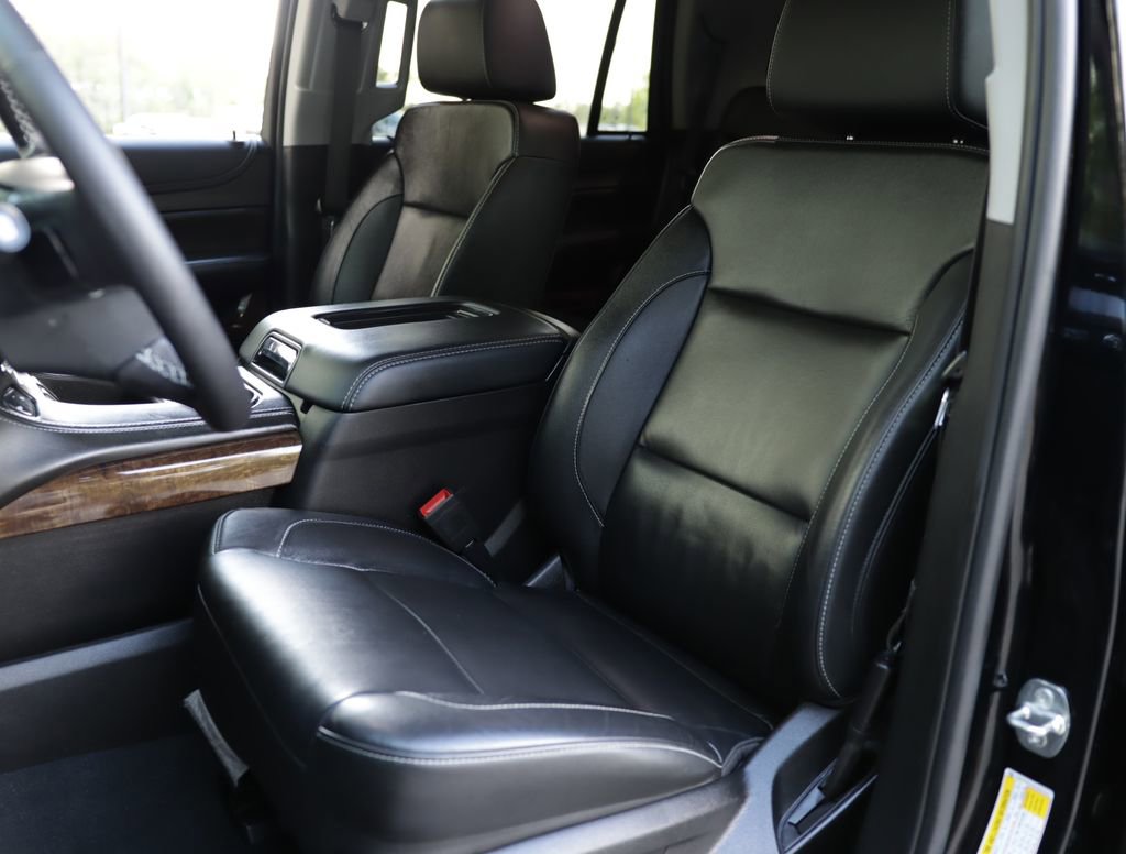 Used 2020 Chevrolet Tahoe LT w/ Luxury Package AWD/4WD image 21