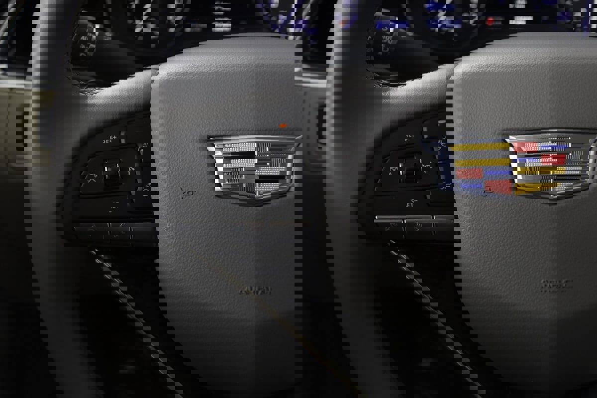 Used 2024 Cadillac XT6 Premium Luxury w/ Technology Package image 55