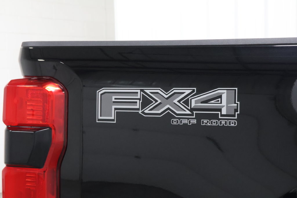 Used 2025 Ford F250 Lariat w/ Lariat Ultimate Package AWD/4WD image 34