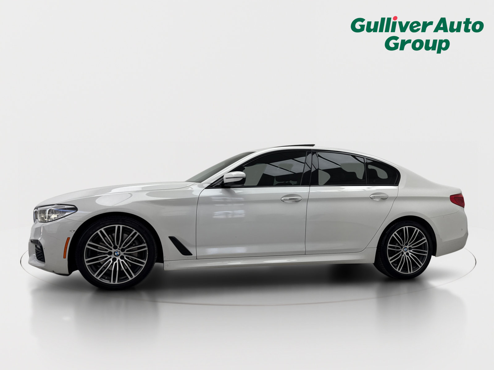 Used 2017 BMW 540i RWD image 2