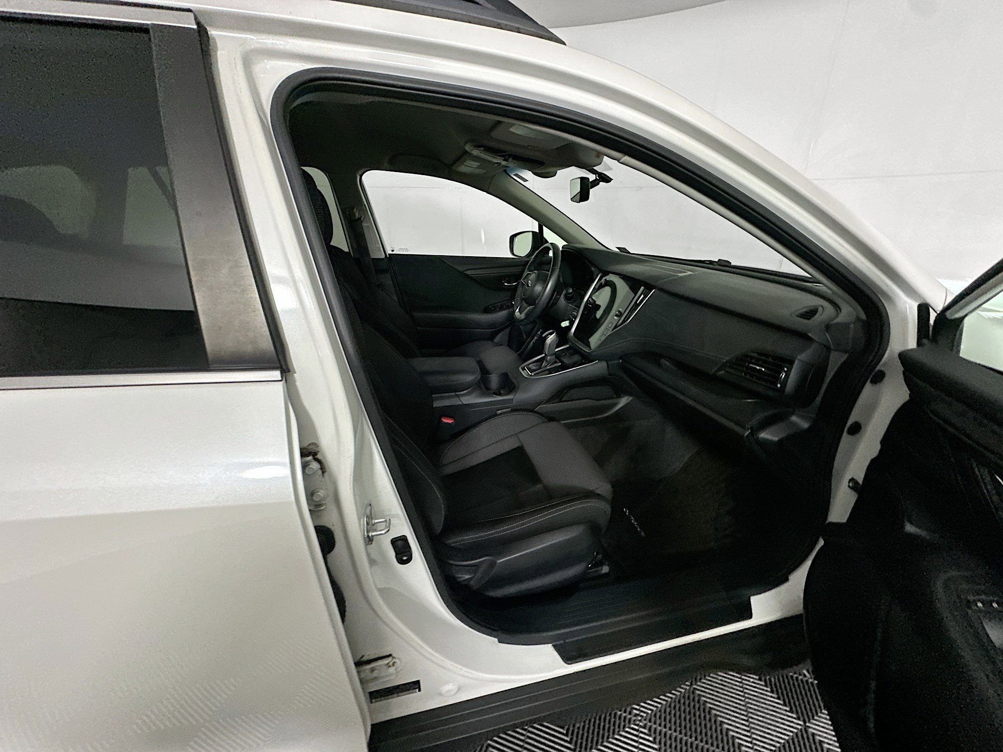 Used 2021 Subaru Outback Premium image 29