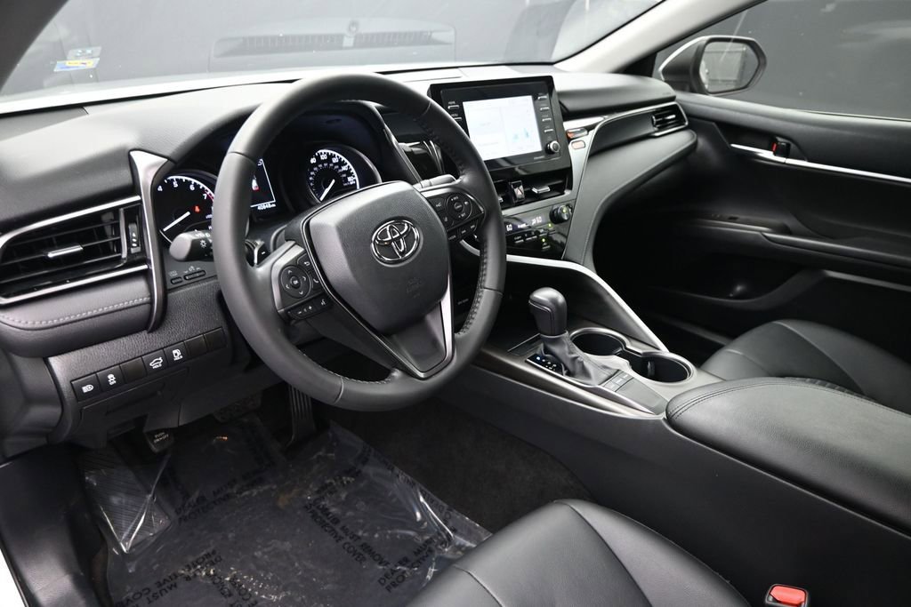 Used 2023 Toyota Camry SE FWD image 17