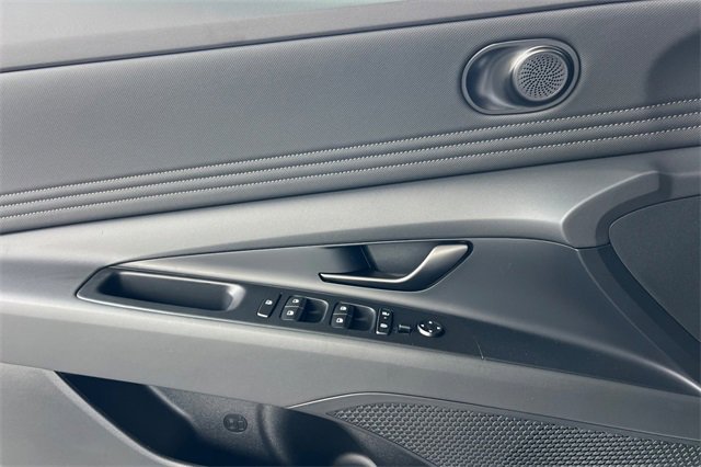 New 2026 Hyundai Elantra SEL Sport image 11