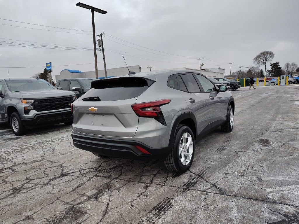 New 2026 Chevrolet Trax LS w/ LS Convenience Package image 3