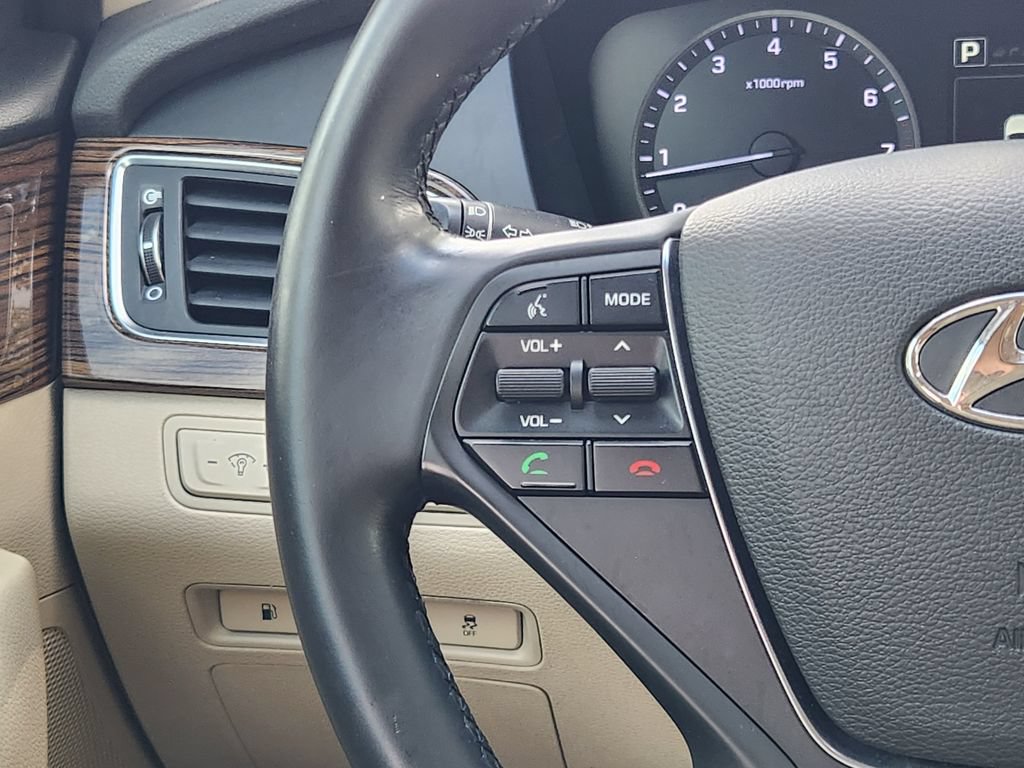 Used 2017 Hyundai Sonata Limited w/ Ultimate Package 04 FWD image 27