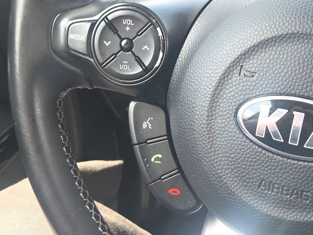Used 2017 Kia Soul + w/ Audio Package FWD image 32