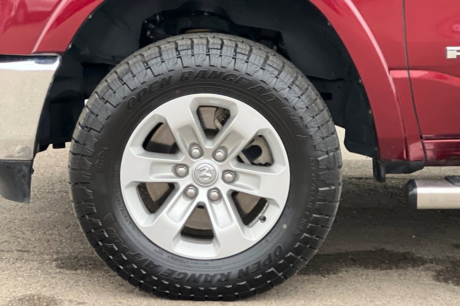 Used 2019 RAM 1500 Laramie image 26