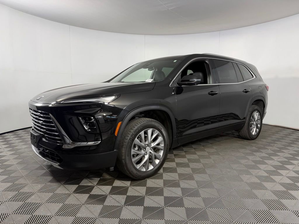 Used 2025 Buick Enclave Preferred AWD/4WD image 4