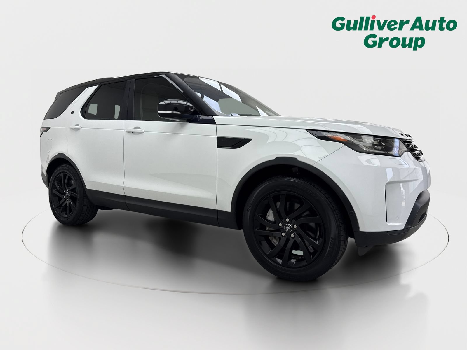Used 2019 Land Rover Discovery SE AWD/4WD image 12