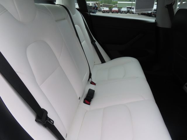 Used 2021 Tesla Model 3 Standard Range Plus RWD image 27