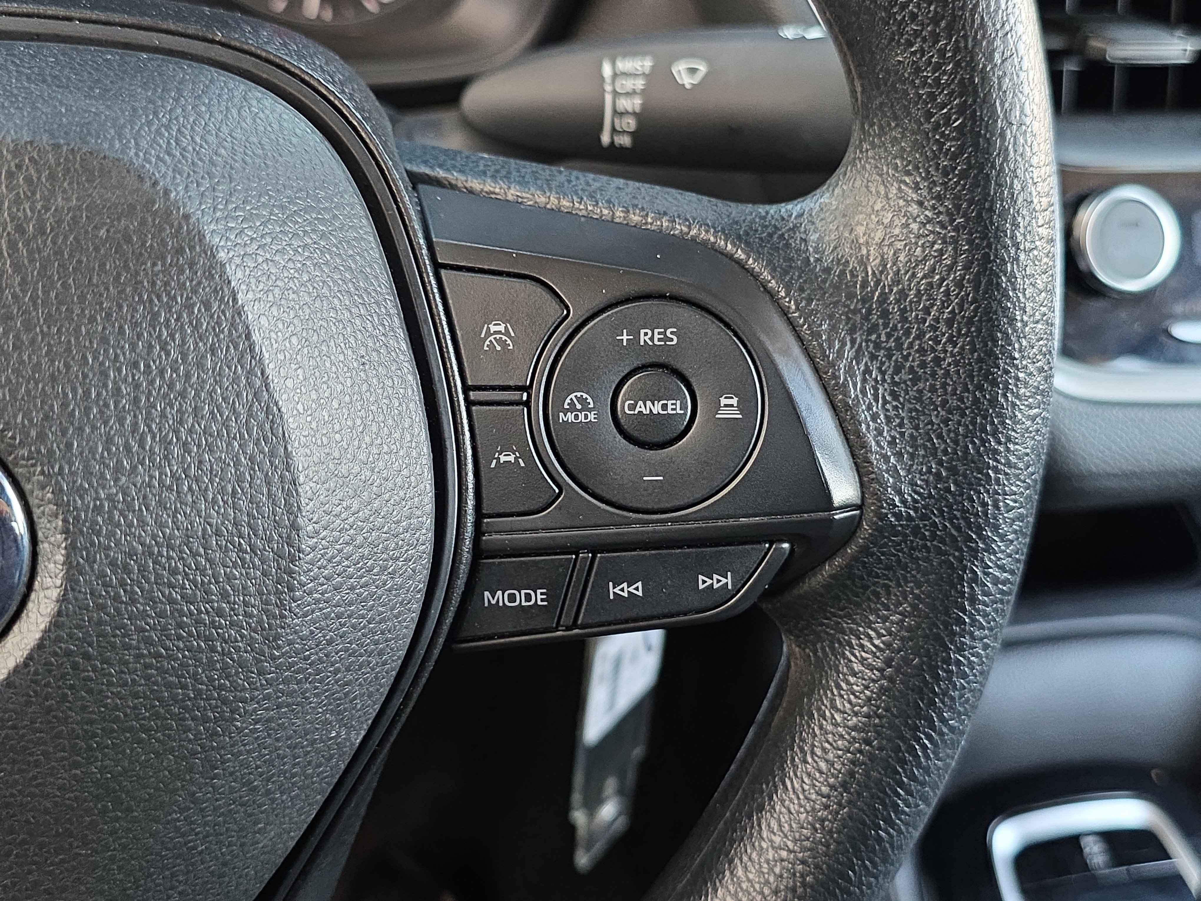 Used 2024 Toyota Corolla LE image 14