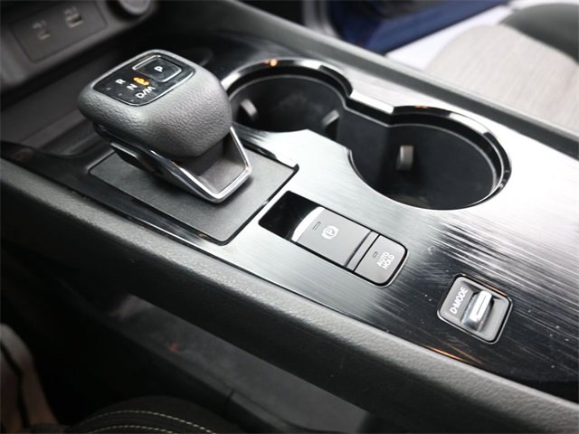 Used 2023 Nissan Rogue SV image 16