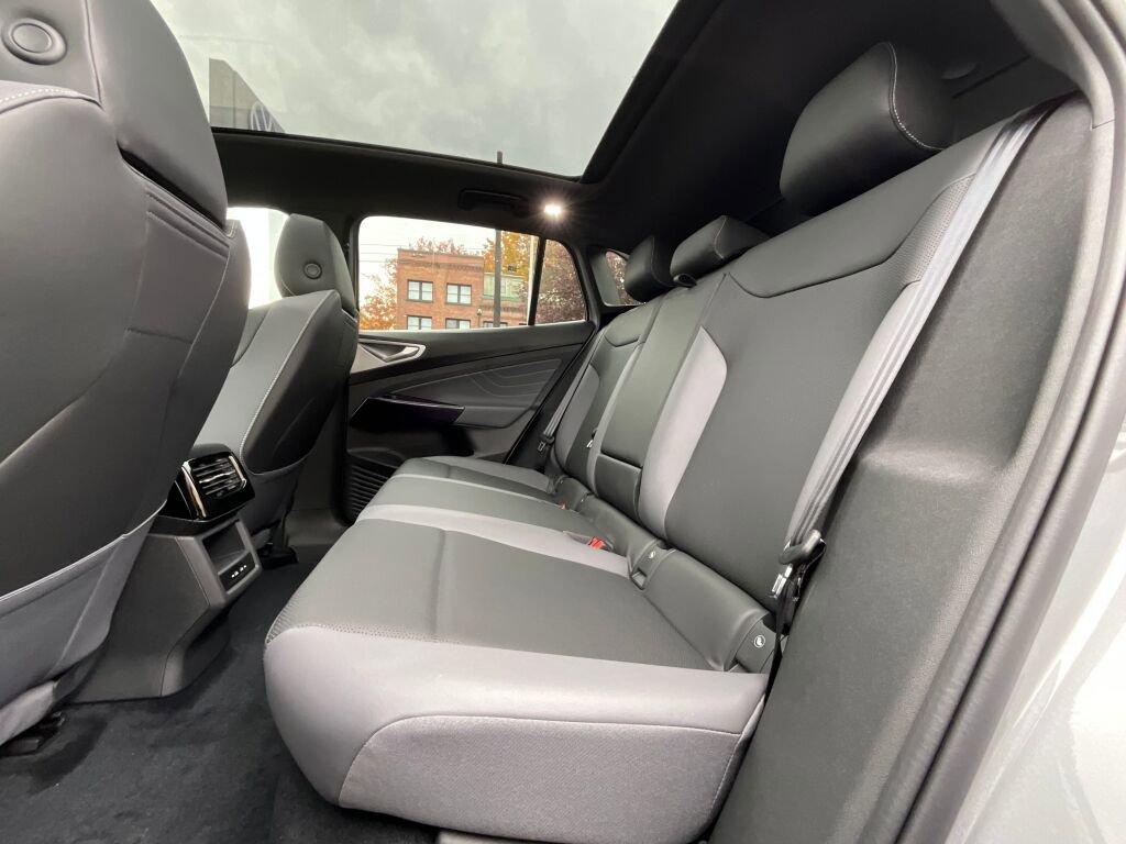 New 2025 Volkswagen ID.4 Pro S image 14