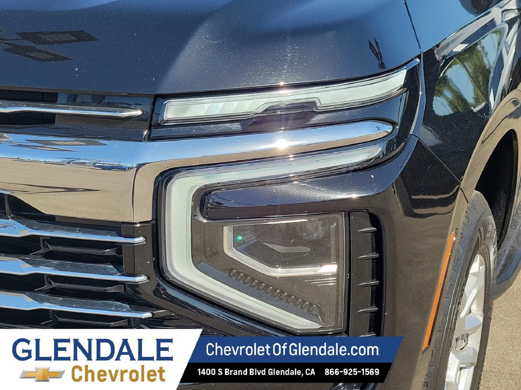 Certified 2025 Chevrolet Suburban LT AWD/4WD image 17