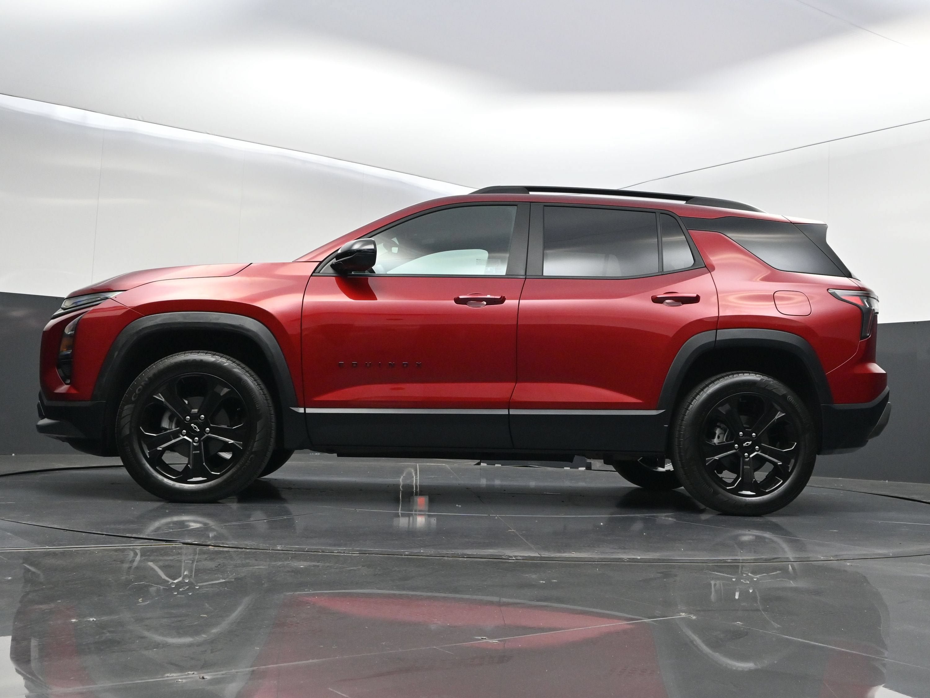 Used 2025 Chevrolet Equinox LT w/ Midnight Edition FWD image 37