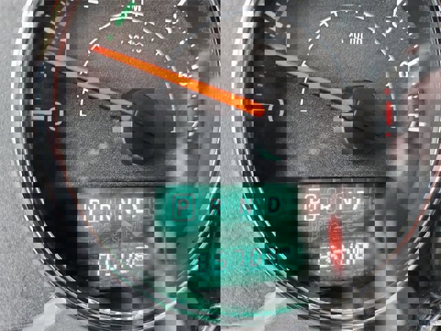 Used 2017 Jeep Wrangler Unlimited Sahara image 12