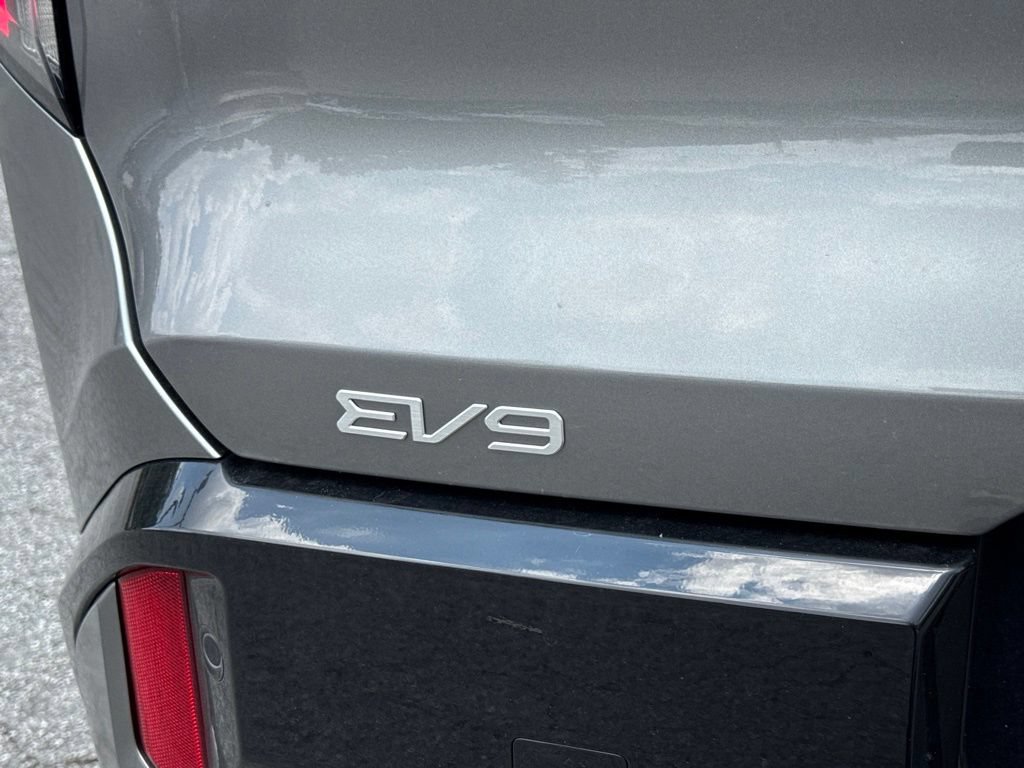 Used 2024 Kia EV9 GT-Line AWD/4WD image 11