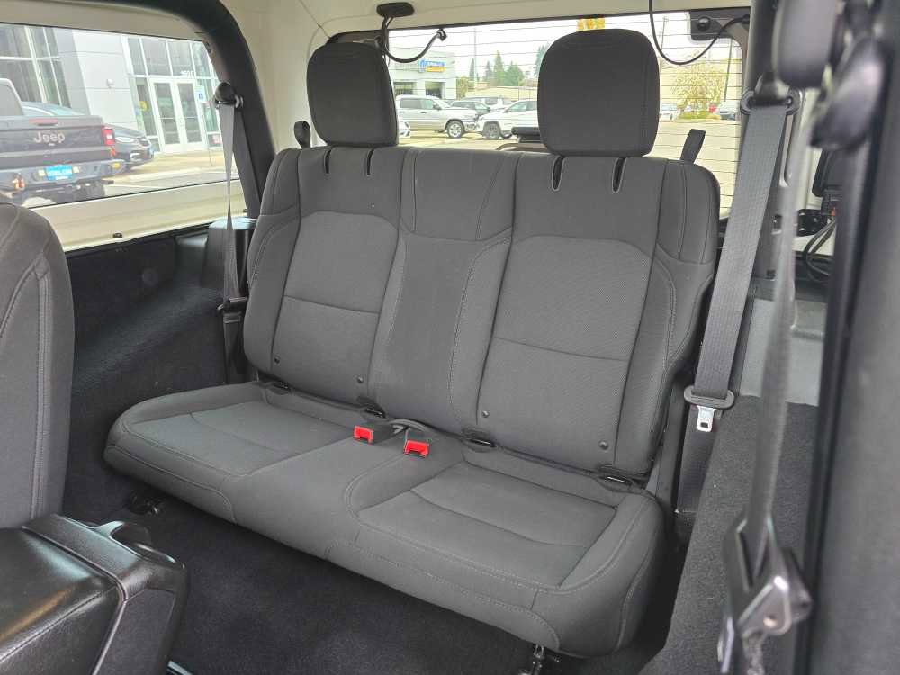 Used 2019 Jeep Wrangler Sport S image 15