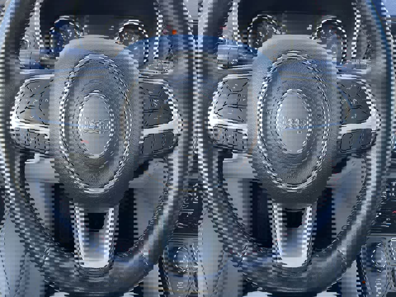 Used 2018 Jeep Compass Limited w/ Navigation Group image 10