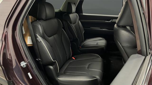 Used 2025 Hyundai Palisade SEL image 25