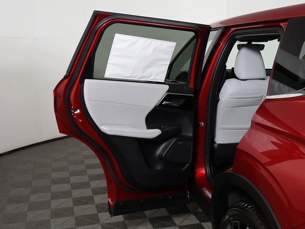 New 2025 Mitsubishi Outlander SE AWD/4WD image 23