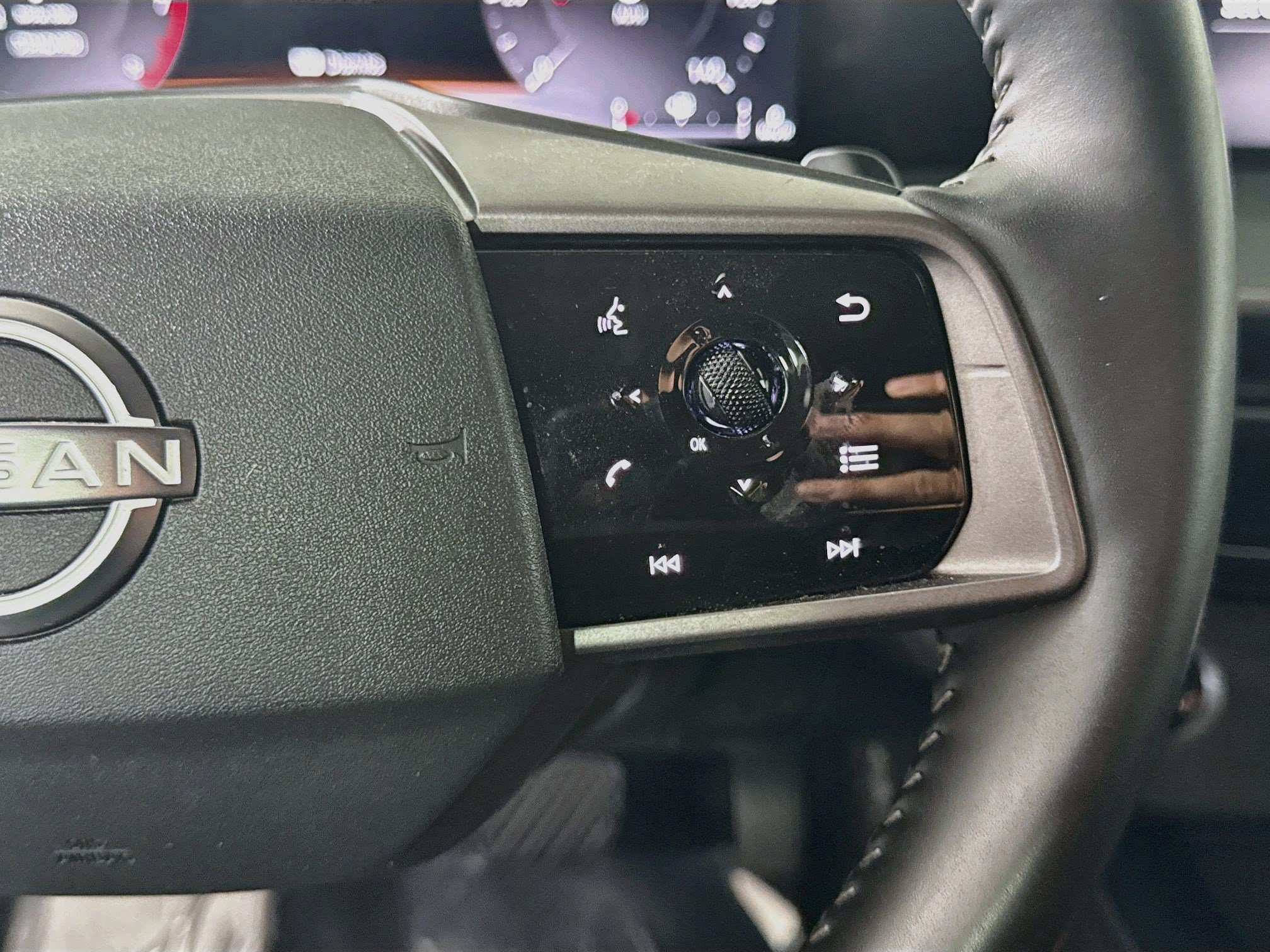 Used 2025 Nissan Murano SV AWD/4WD image 15