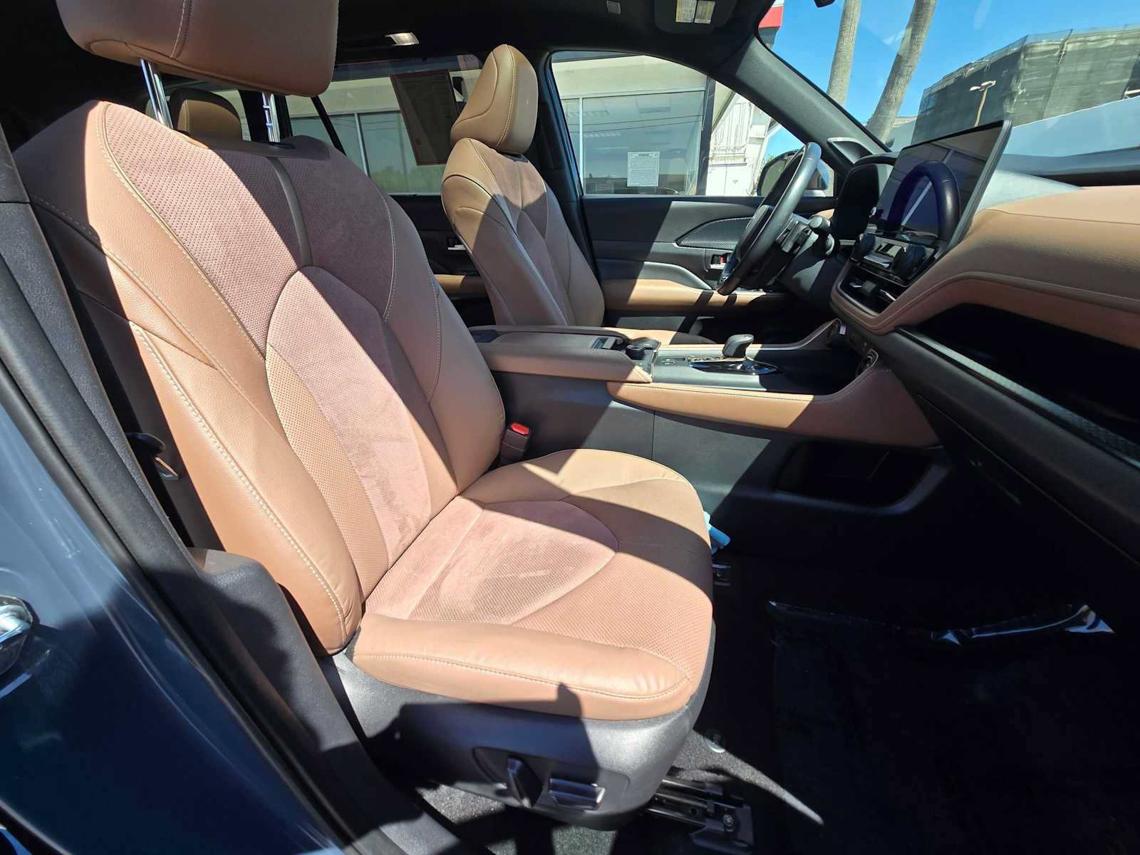 Used 2024 Toyota Grand Highlander AWD Hybrid image 10